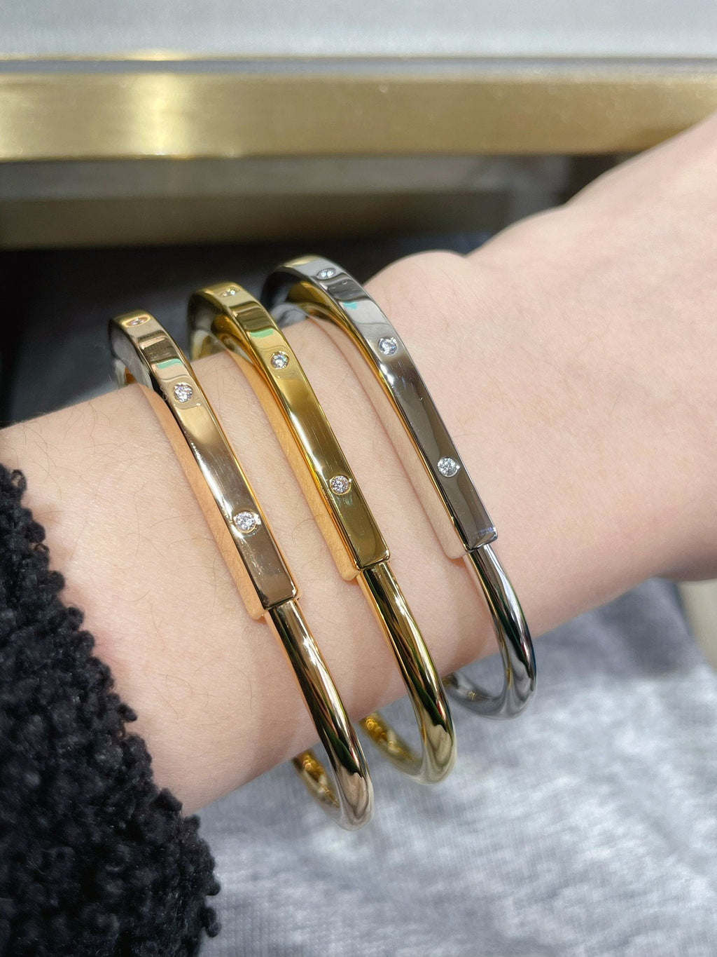 Tiffany Lock Bracelet 8 Cubic Zirconia