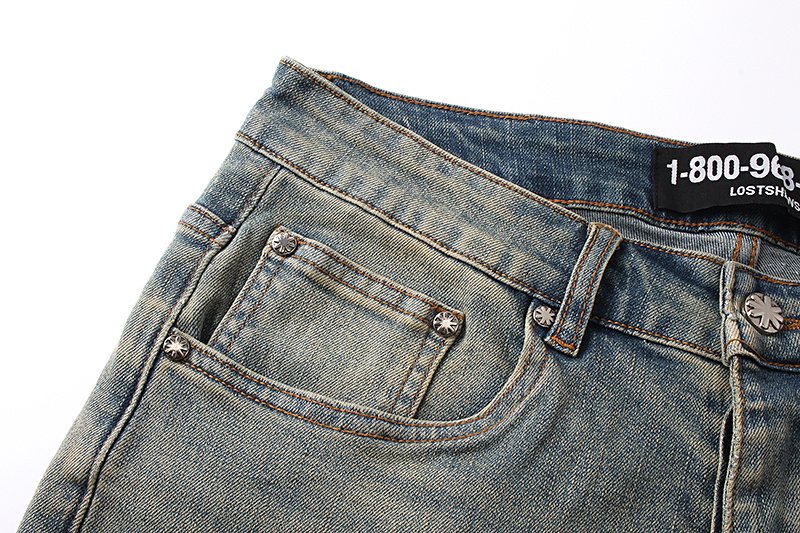 LOSTSHDWS Floral Applique Light Blue Flare Jeans — detail